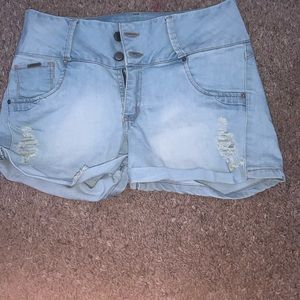 COLOMBIAN JEAN SHORTS